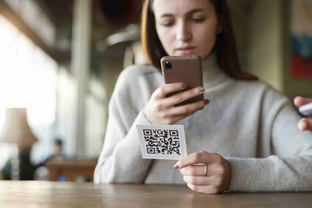 Embalagem com QR code: 10 formas de usar para agregar valor ao produto